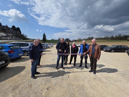 ŽUPAN ODPRL VELIKO PARKIRIŠČE OB OSNOVNI ŠOLI JURIJA VEGE