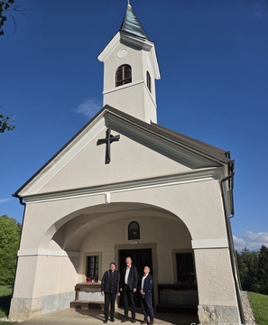 ŽUPAN OB 120-LETNICI OBISKAL CERKVICO SV. MARIJE NA HRIBCAH