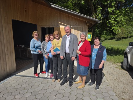 500 LET, ODKAR SO MORAVŠKE DEŠNANSKE ŽENSKE PREGNALE TURKE